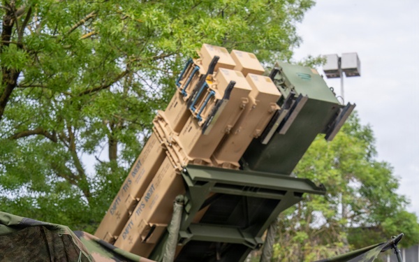 Secretary of the Army visits U.S. Army air defenders at Eurosatory 2026
