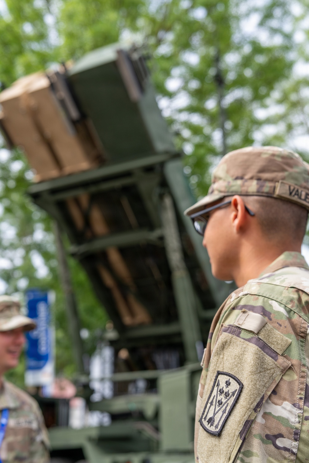 Secretary of the Army visits U.S. Army air defenders at Eurosatory 2026