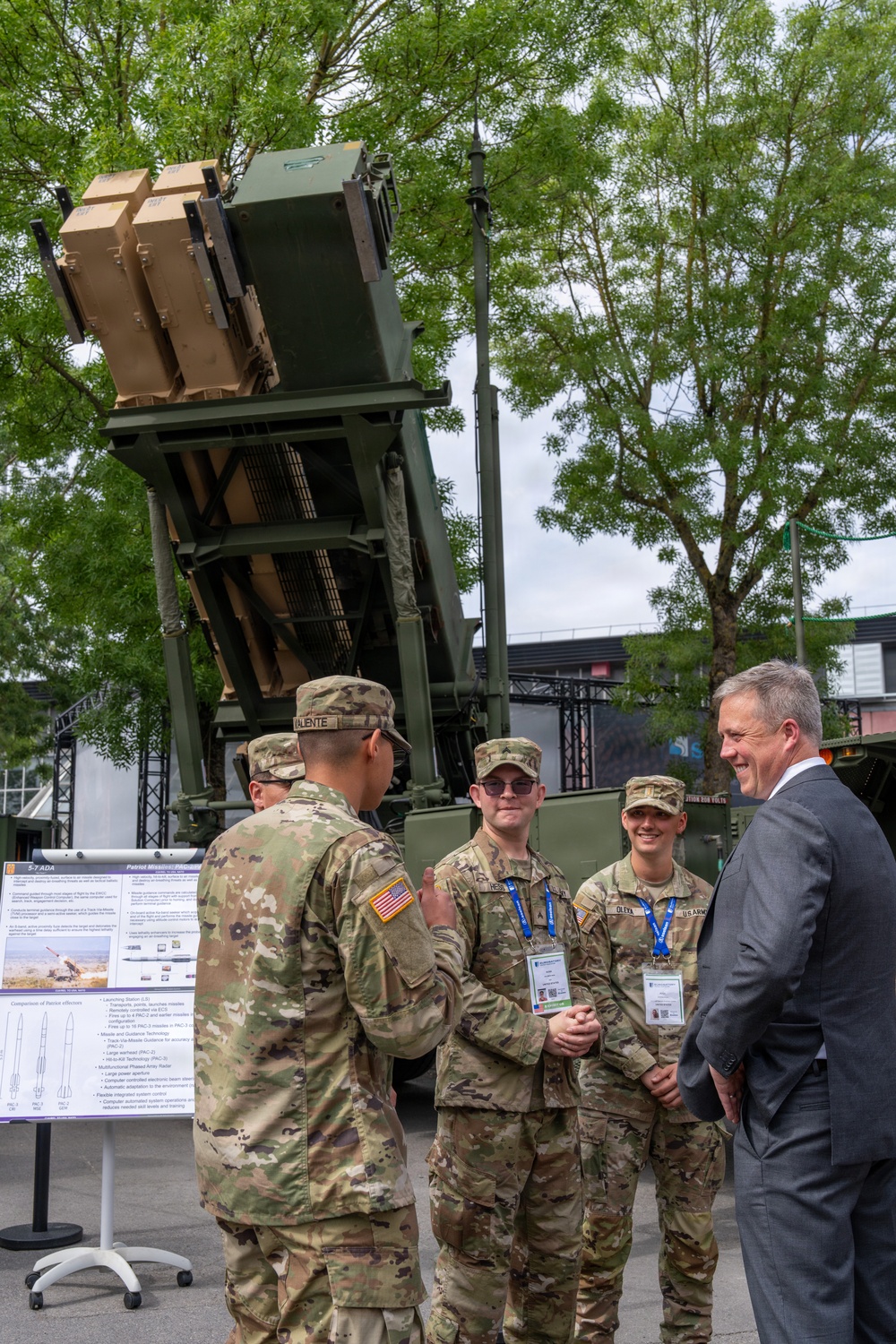 Secretary of the Army visits U.S. Army air defenders at Eurosatory 2026