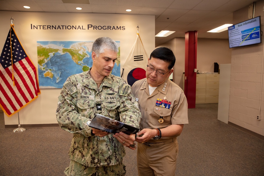 NAVSUP WSS Hosts Republic of Korea Navy Delegation
