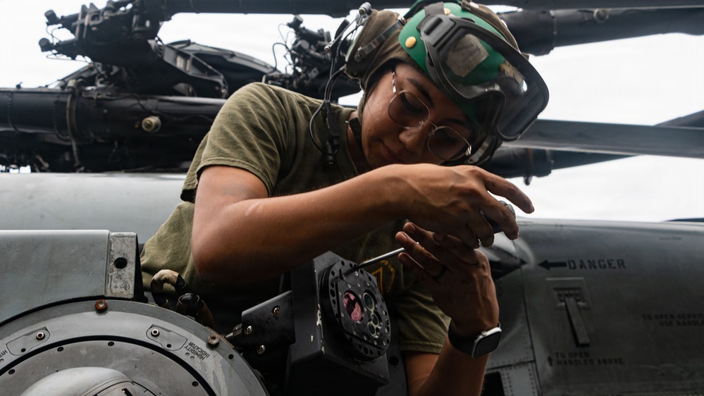 USS Portland Marines Conduct Routine Operations