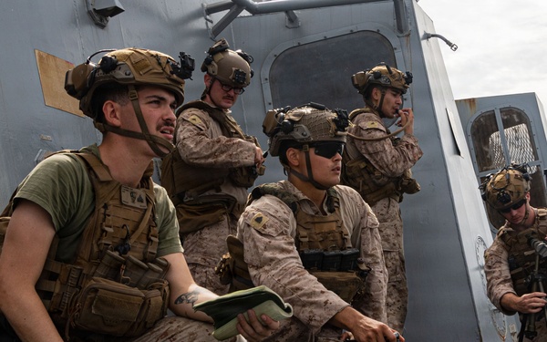 USS Portland Marines Conduct Routine Operations