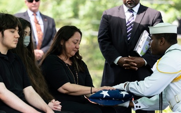 Vietnam Veteran Who “Loved History” Laid to Rest at Historic Soldiers’ and Airmen’s Home National Cemetery
