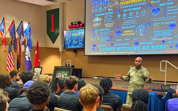 Kansas State University Football Team Visits Fort Riley