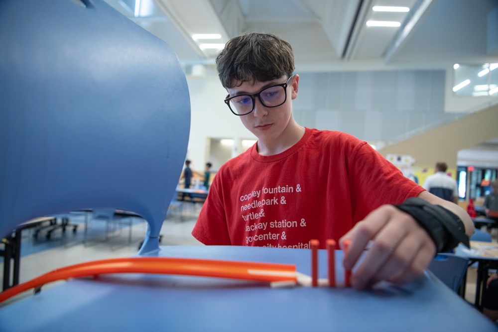 Hanscom School hosts hands-on STEM challenge