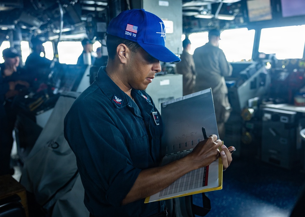 USS Donald Cook records information during a visual information drill