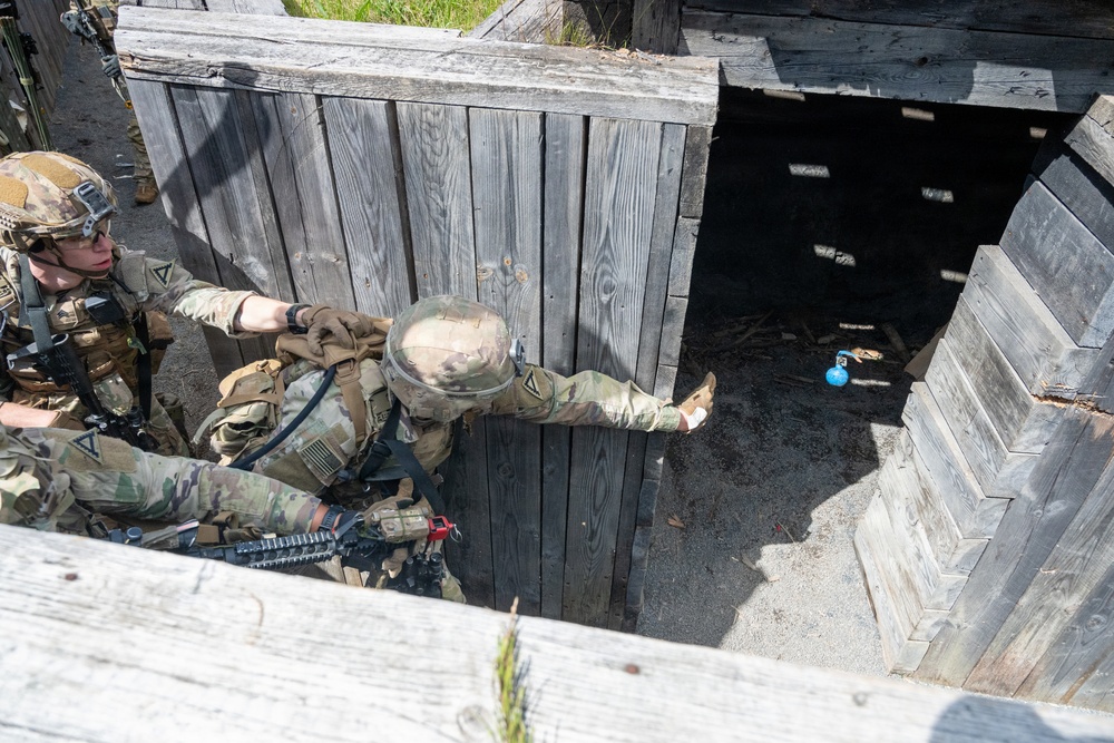 Blackfoot Company, 1-4 Infantry - Blank firing range in GTA
