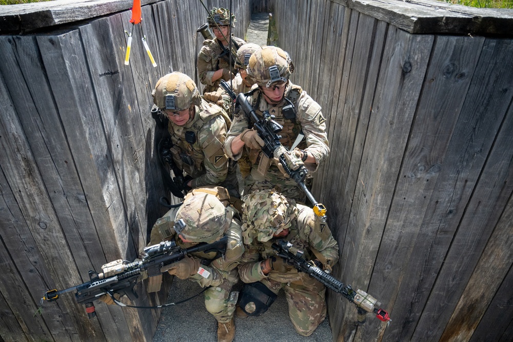 Blackfoot Company, 1-4 Infantry - Blank firing range in GTA