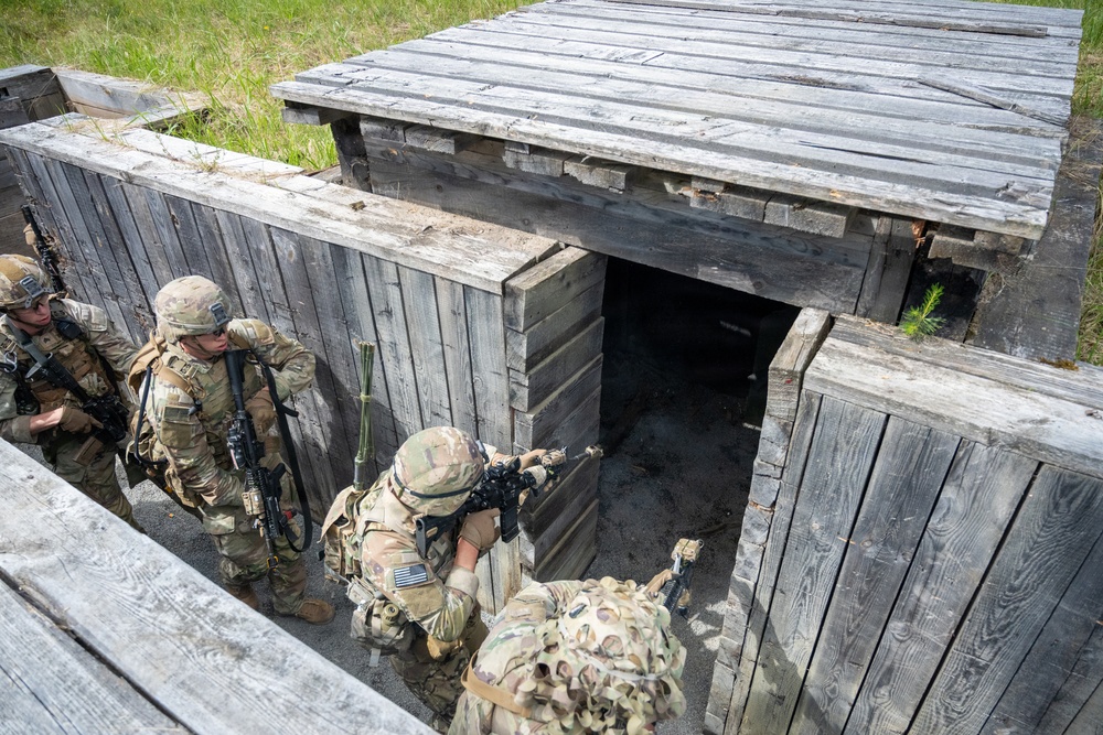 Blackfoot Company, 1-4 Infantry - Blank firing range in GTA