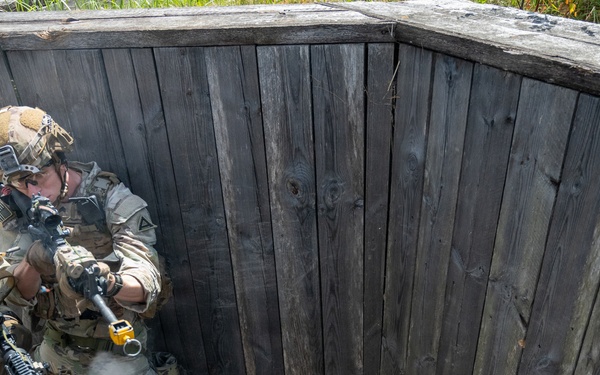 Blackfoot Company, 1-4 Infantry - Blank firing range in GTA