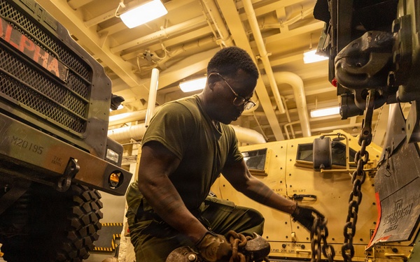 USS Portland Marines Conduct Routine Operations