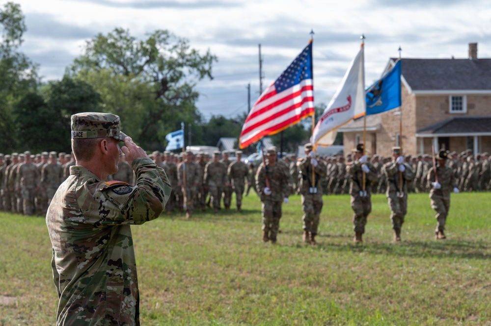 344th MIB welcomes new commander