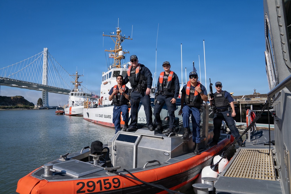 Coast Guard Station San Francisco conducts security patrol in support of Operation Ready Eagle