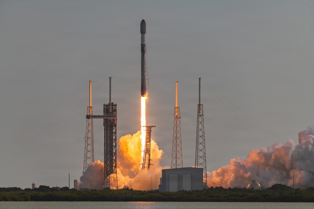 Starlink 10-54 Launches from Cape Canaveral Space Force Station