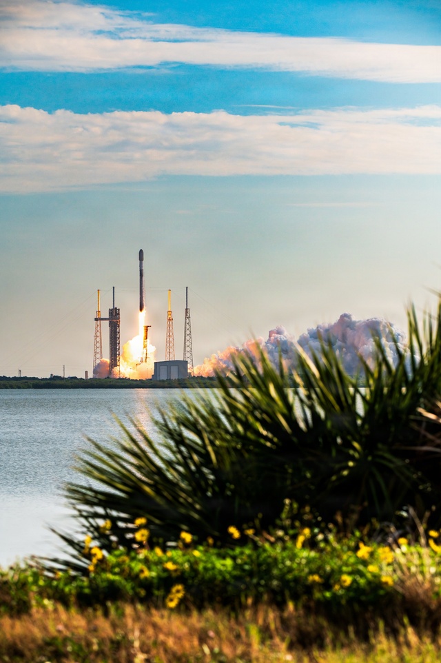 Starlink 10-54 Launches from Cape Canaveral Space Force Station