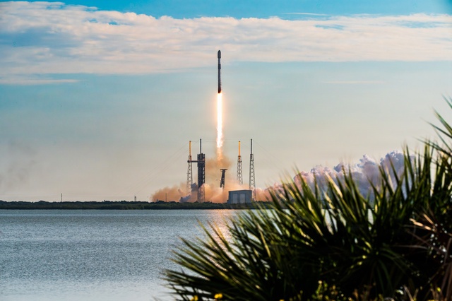 Starlink 10-54 Launches from Cape Canaveral Space Force Station