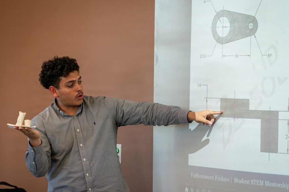College Students Learn by Teaching in Fathomwerx Fridays Workshop Series
