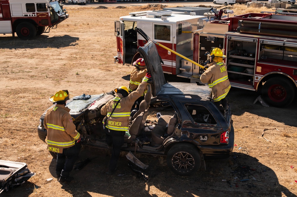 144th Firefighters Conduct Single-Vehicle Auto Extraction Training