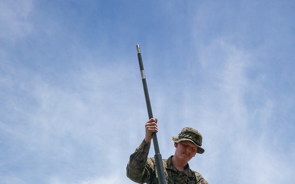 14th Marines establish field communications