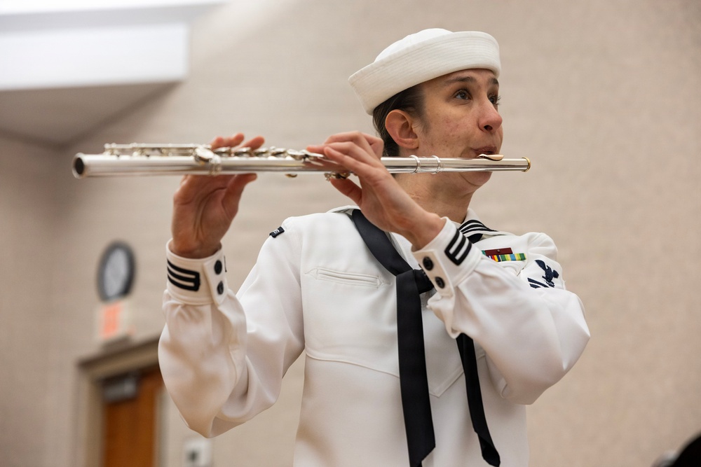 Sailors Visit YMCA Healthy Living Center During Omaha Navy Week