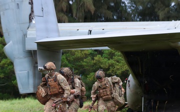 VMM-363 supports 25th Infantry Division during air assault training exercise