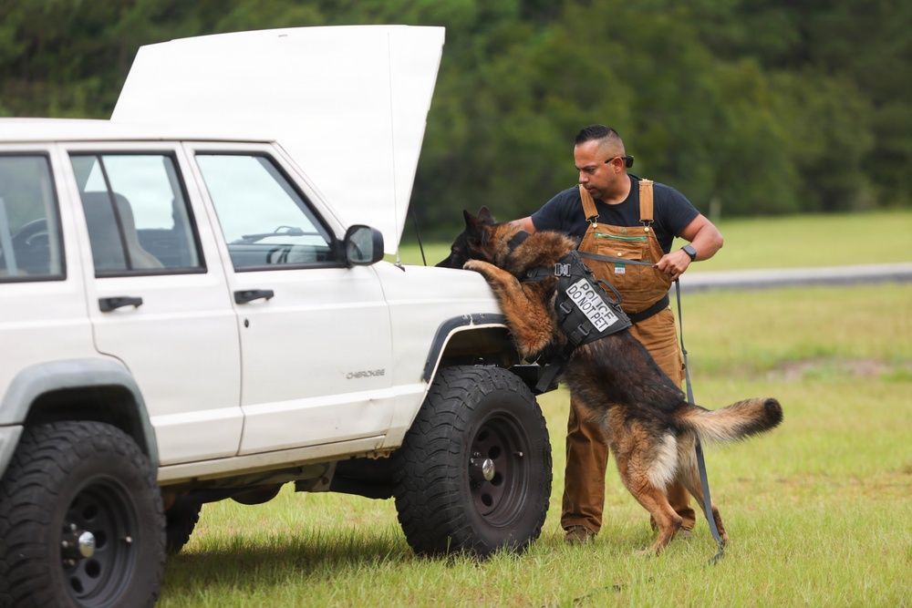 MCAS Beaufort PMO K-9 Explosive Detection and Bite Test