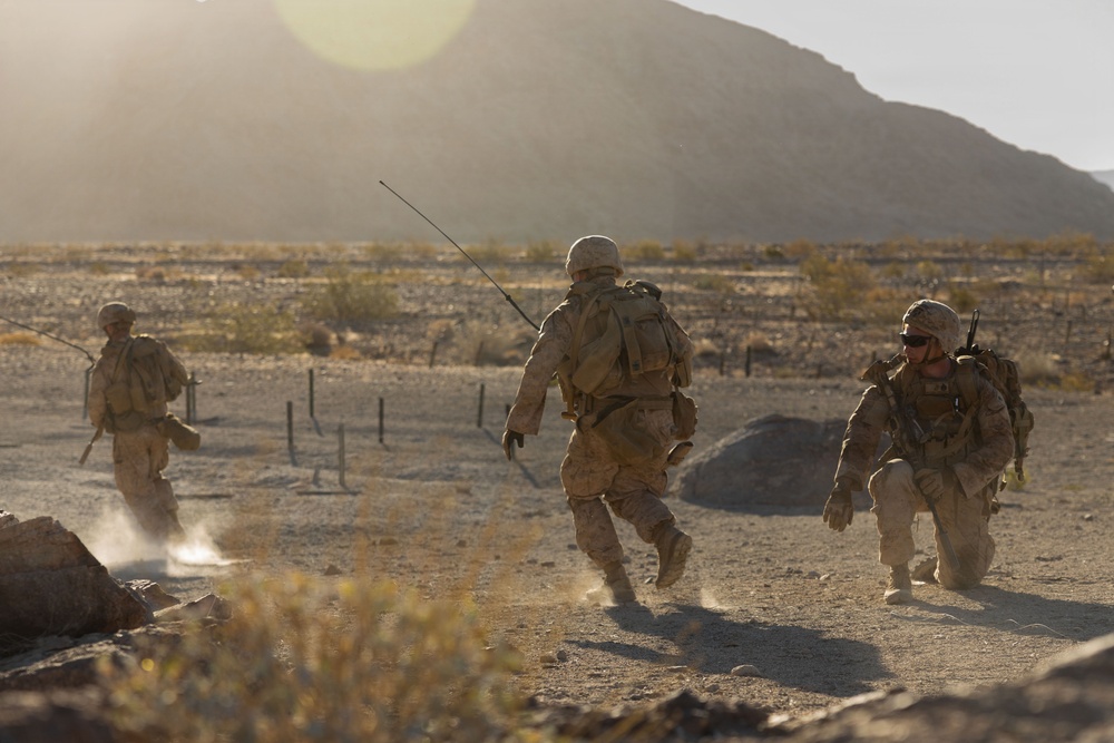 1st Battalion, 24th Marines Conduct Platoon Attack at Range 400
