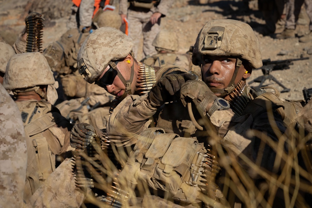 1st Battalion, 24th Marines Conduct Platoon Attack at Range 400
