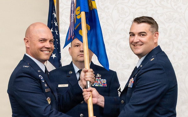 375th Comptroller Squadron welcomes new commander