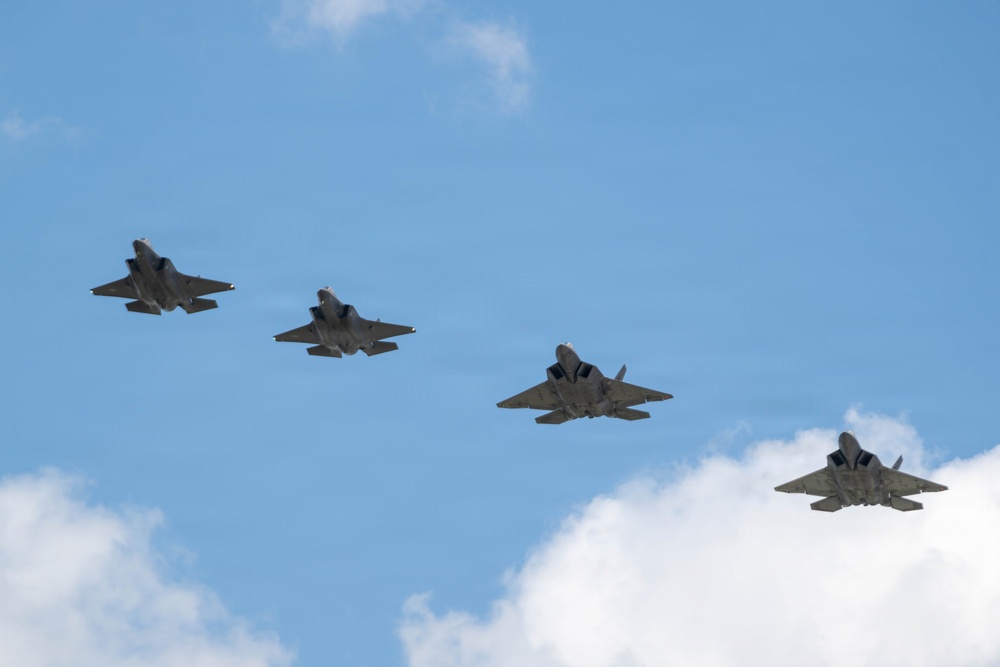 Virginia Air National Guard F-22 Raptors Train Alongside Finnish F-35s at Ebbing ANGB