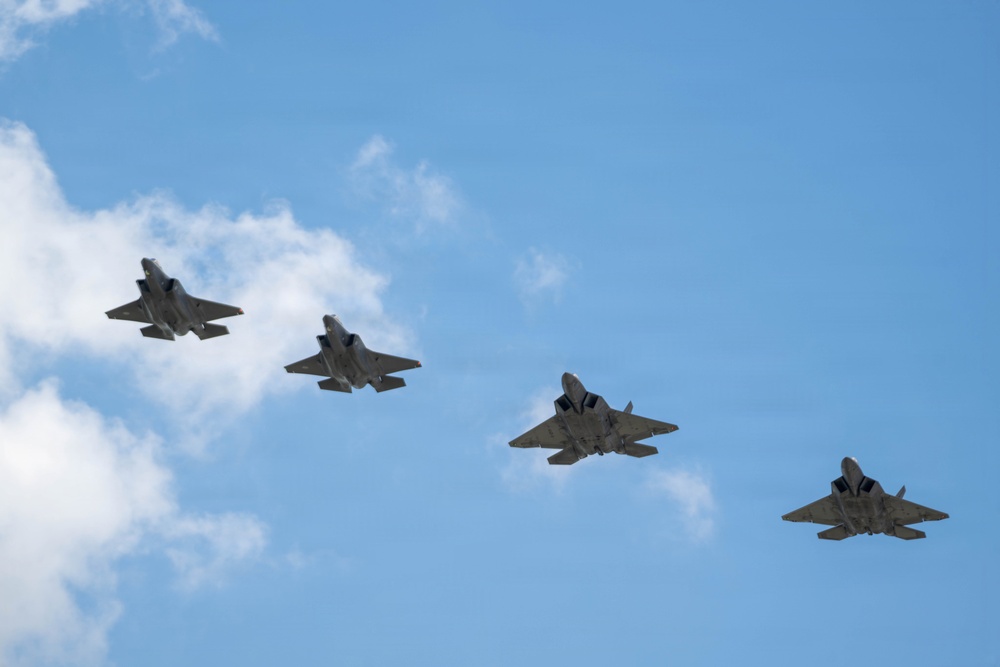Virginia Air National Guard F-22 Raptors Train Alongside Finnish F-35s at Ebbing ANGB