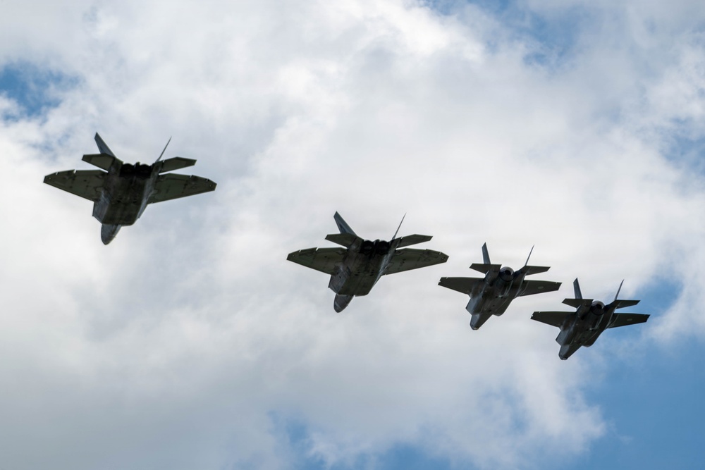 Virginia Air National Guard F-22 Raptors Train Alongside Finnish F-35s at Ebbing ANGB