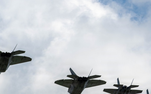 Virginia Air National Guard F-22 Raptors Train Alongside Finnish F-35s at Ebbing ANGB
