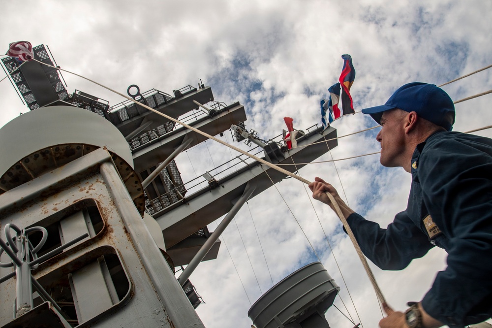 Nimitz Pulls into Mayport