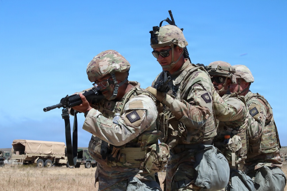 40th ID DTAC troops execute Soldier Skill Level 10 training refresher