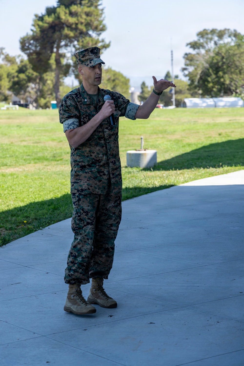 Combat Logistics Battalion 13 conducts change of command ceremony