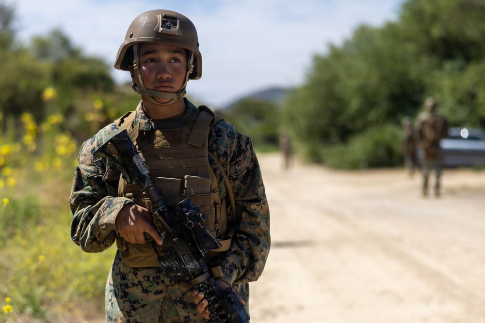 COMMSTRAT Marines conduct field training exercise at Camp Pendleton