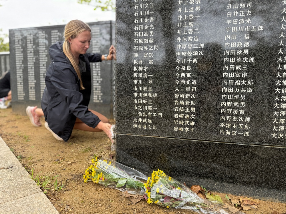 Army Volunteers participate in memorial park cleanup