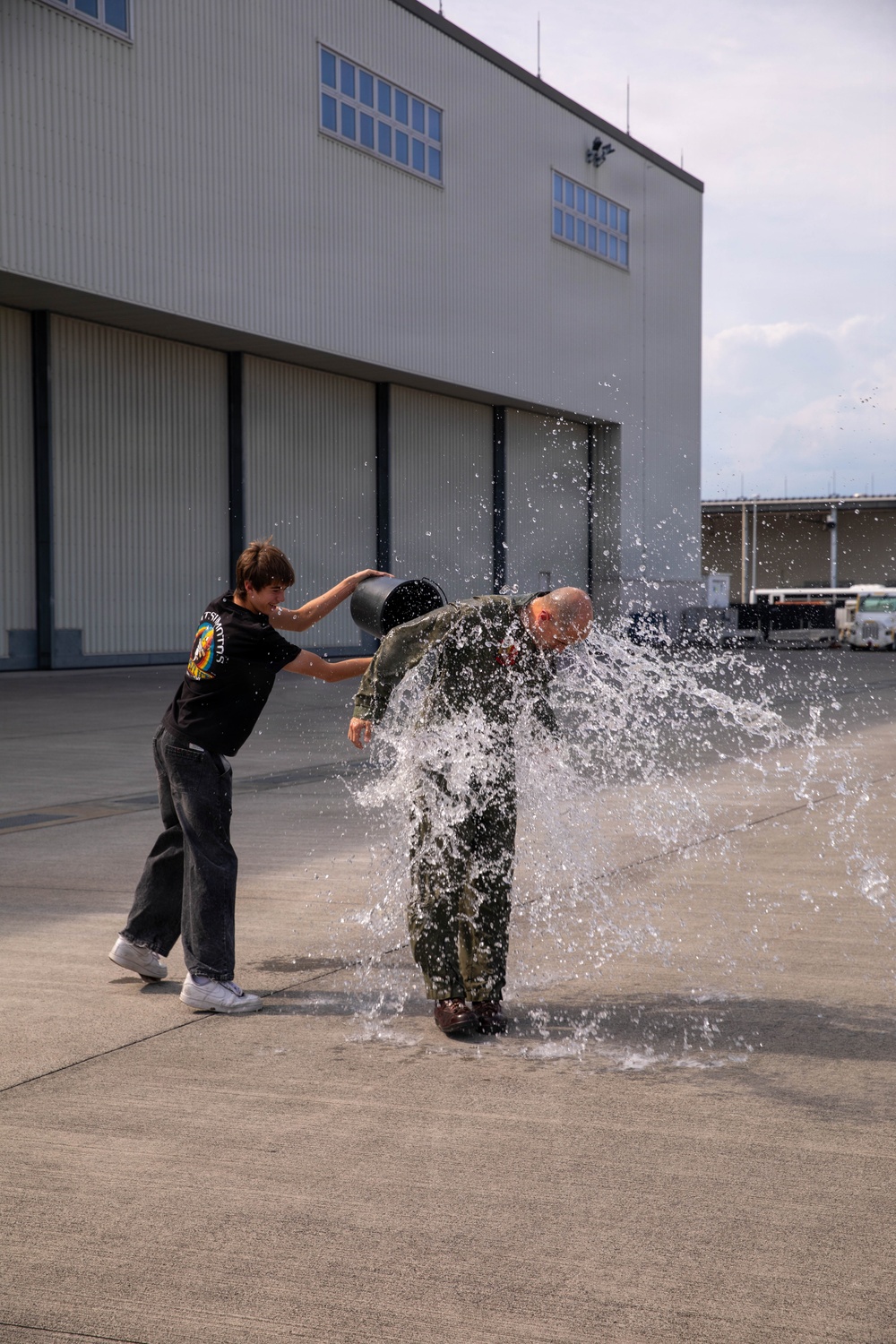Maj. Weeks' final flight at MCAS Iwakuni