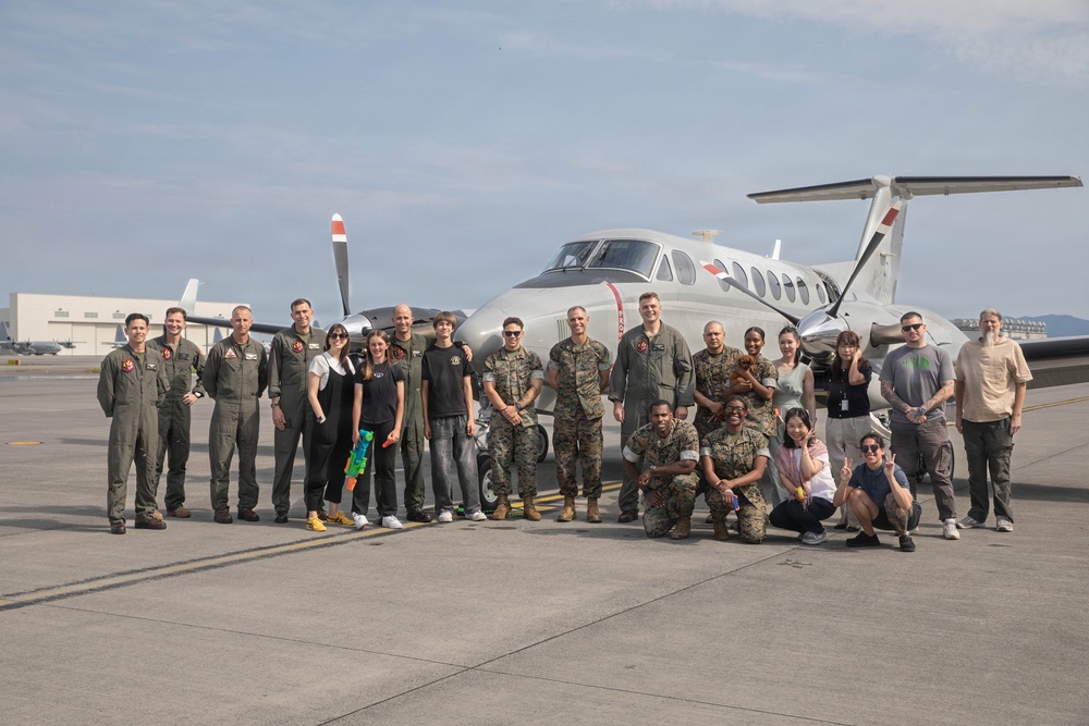 Maj. Weeks' final flight at MCAS Iwakuni