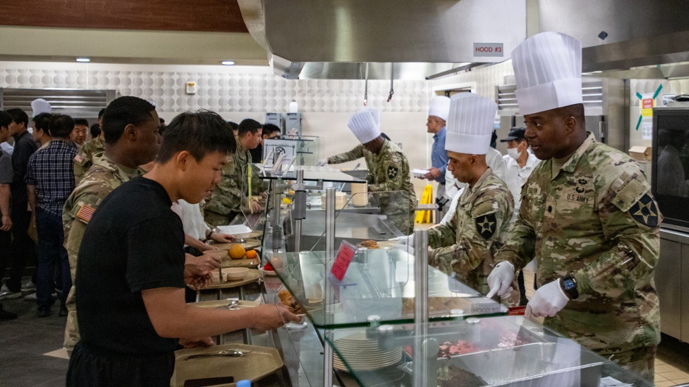 251st Army Birthday Meal at Pittman DFAC