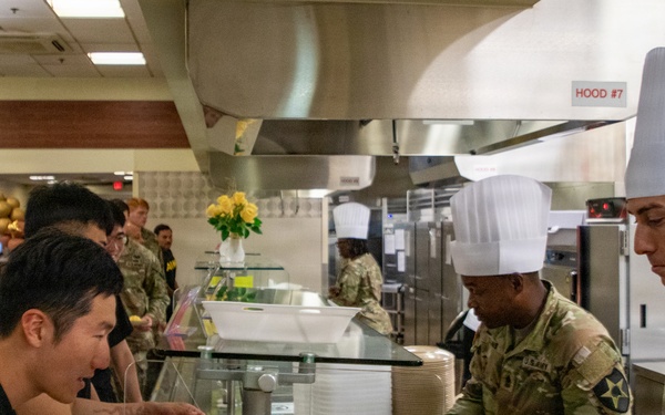 251st Army Birthday Meal at Pittman DFAC