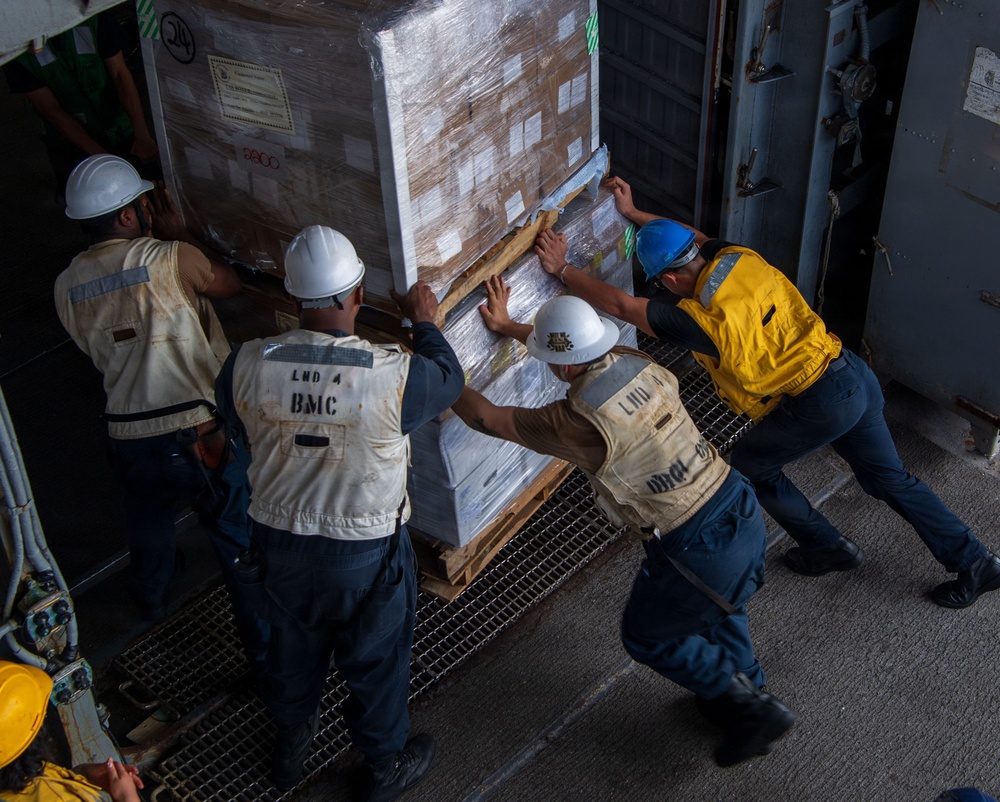 USS Boxer Conducts RAS with USNS Alan Shepard