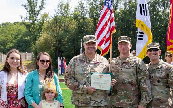 6th Ordnance Battalion Says Goodbye to Outgoing Commander!