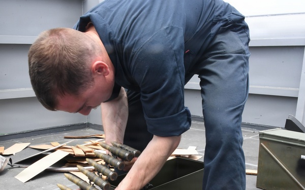 USS Essex Conducts Closed-in Weapons System Ammunitions Upload