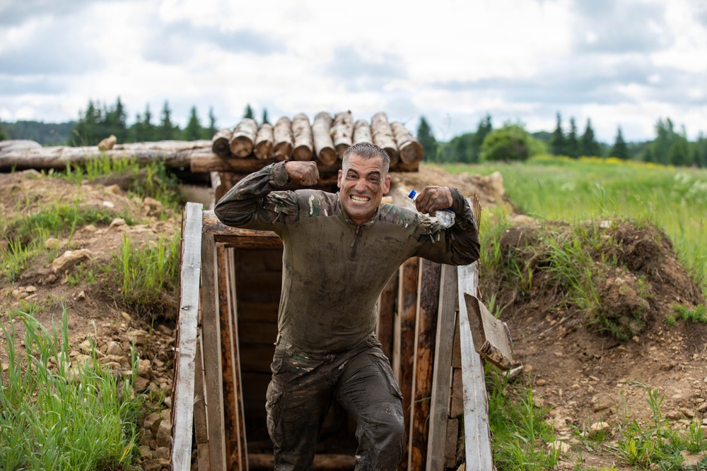 U.S., British, French soldiers participate in commemorative Bir Hakeim 10K mud race in Estonia