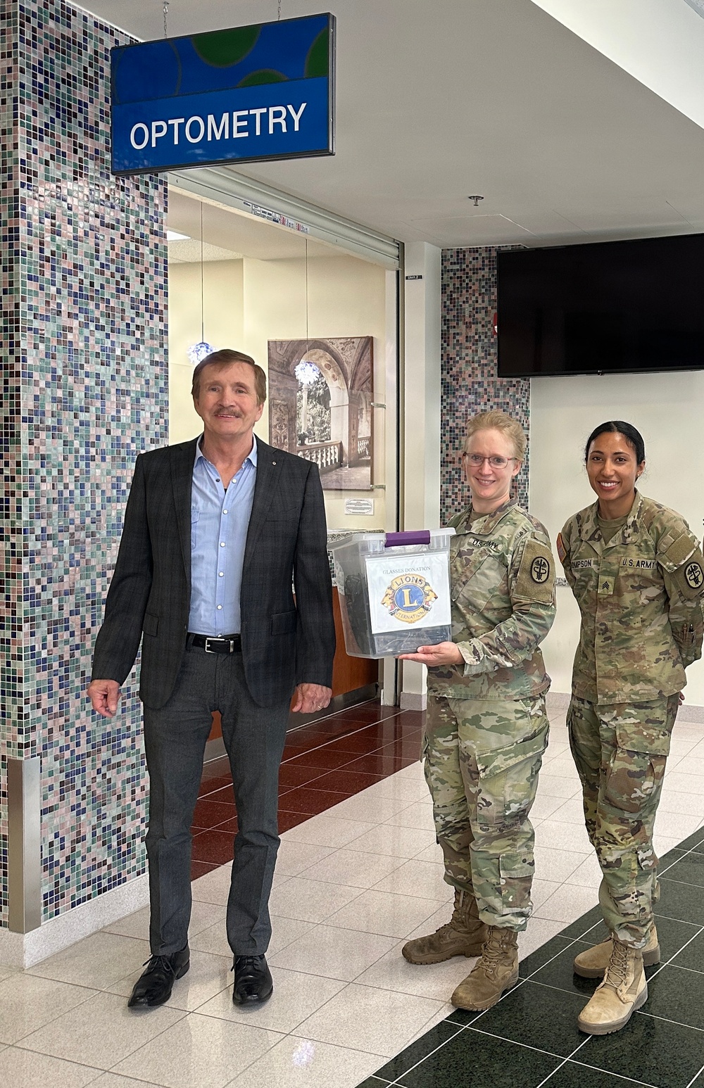A clear vision of service: Soldiers, Veterans, and volunteers bring sight worldwide