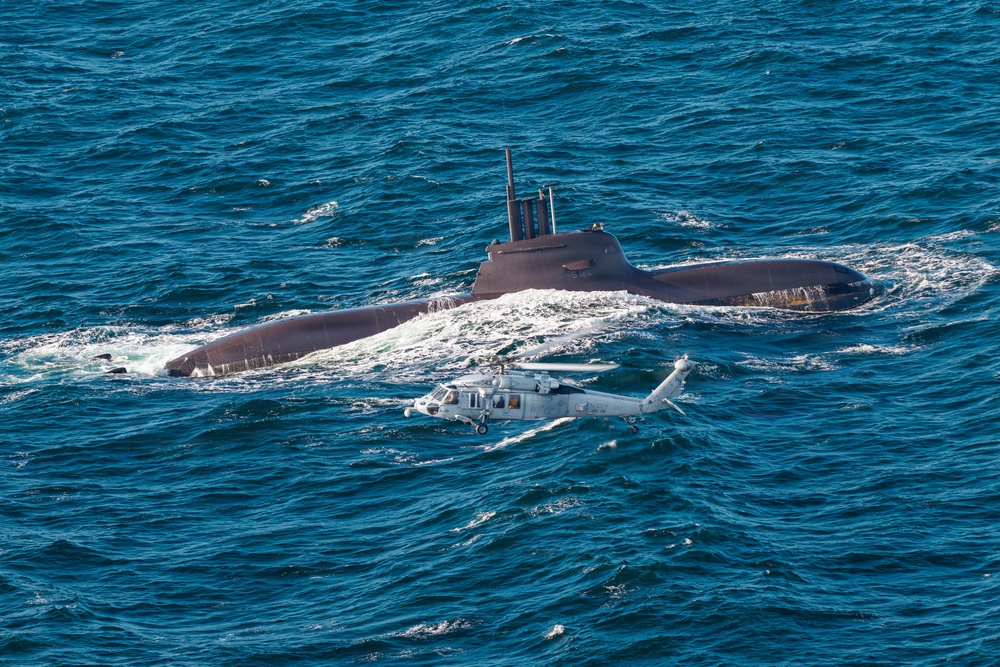 HSC-28, German Type 212A Attack Submarine (U-34) Conduct Casualty Evacuation Training