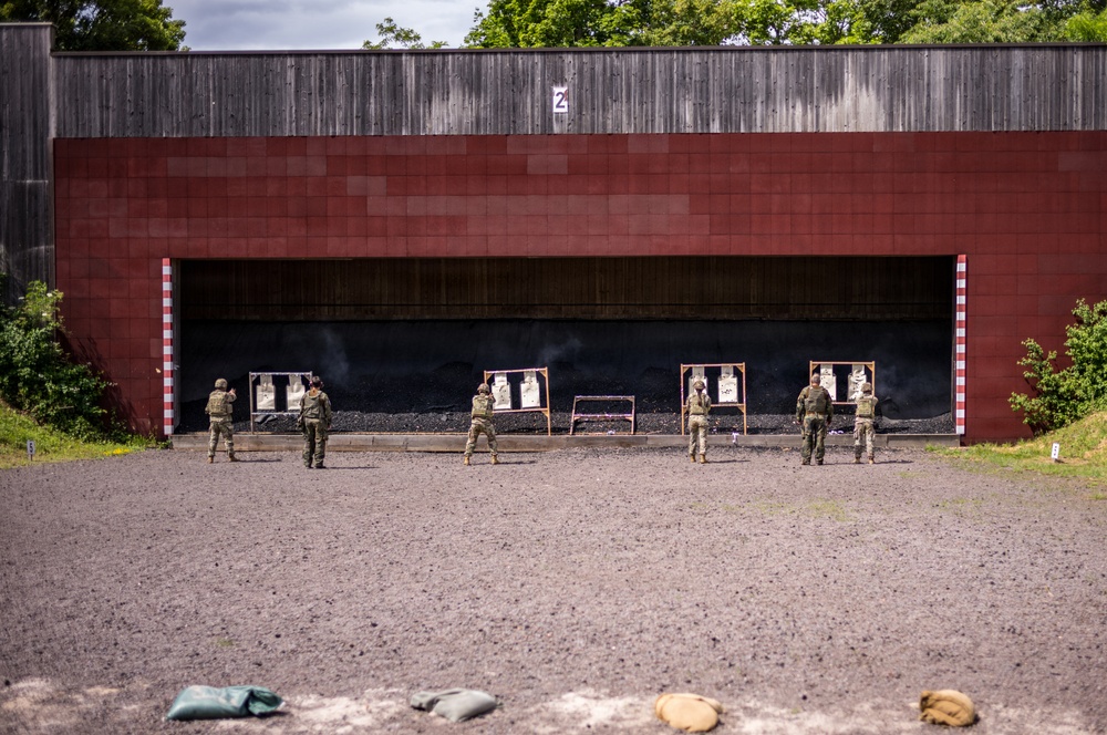 German Navy Administers Coveted Armed Forces Proficiency Badge Testing in Wiesbaden