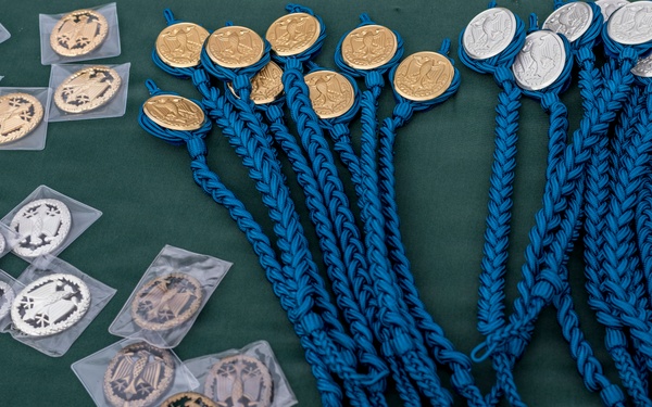 German Navy Administers Coveted Armed Forces Proficiency Badge Testing in Wiesbaden